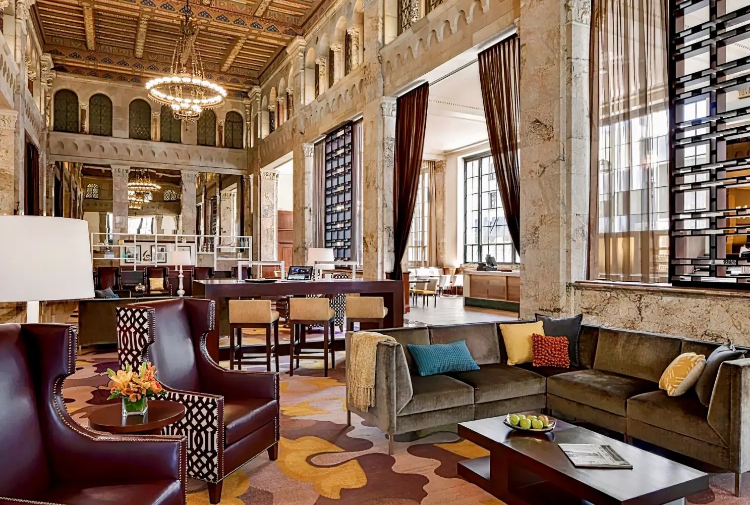Courtyard by Marriott San Diego Downtown — eat & drink