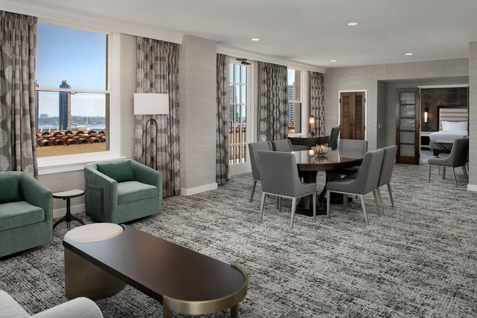 Courtyard by Marriott San Diego Downtown — rooms