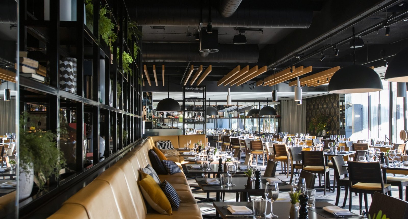 QT Canberra, eat & drink