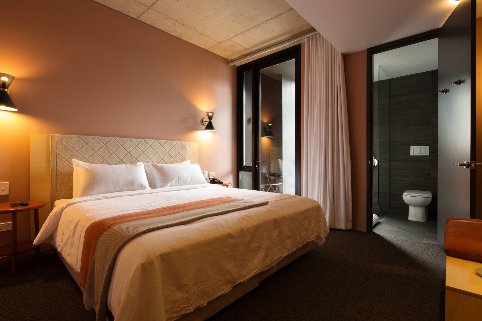 Alex Hotel, rooms
