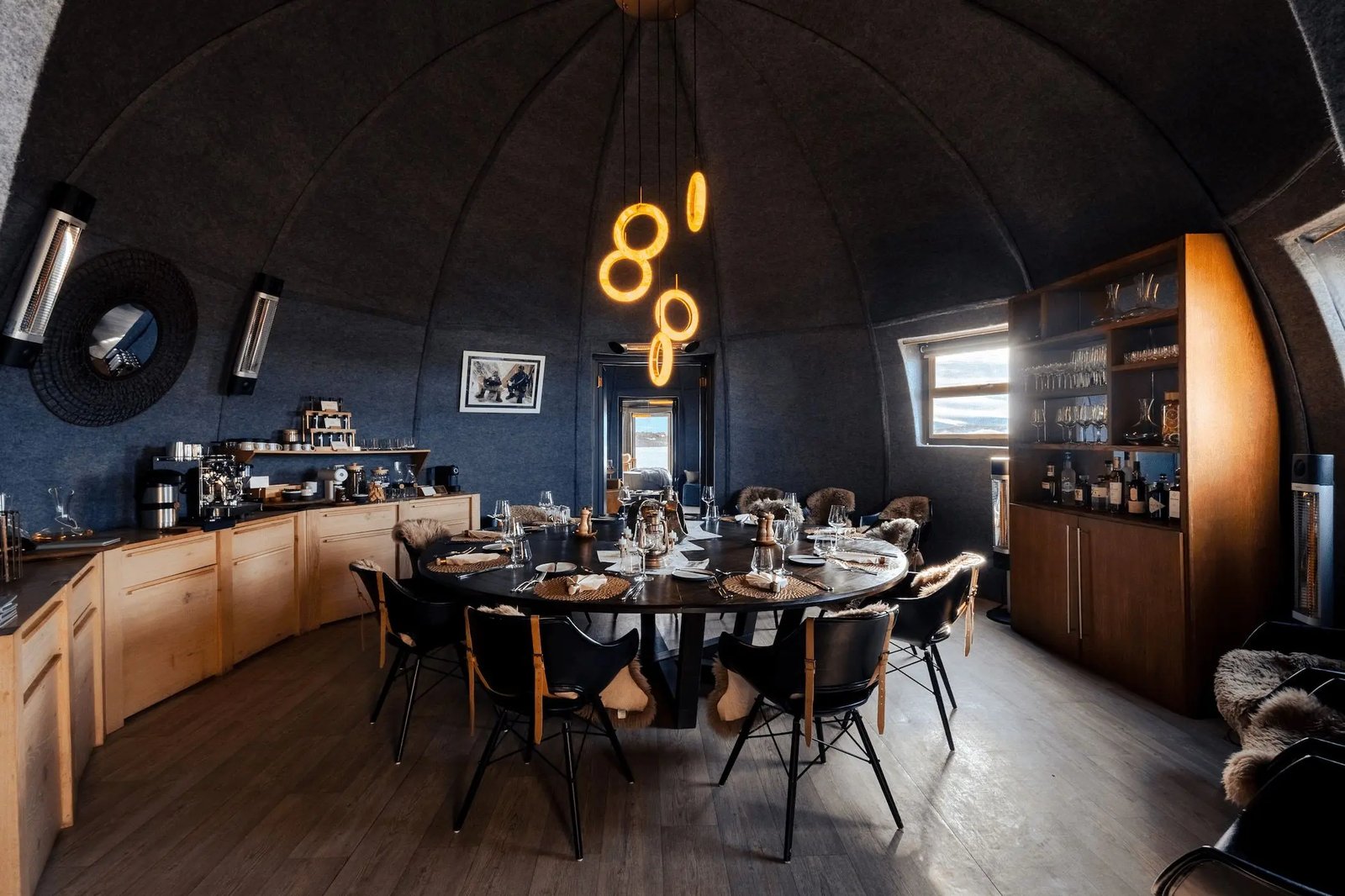 Whichaway Camp, eat and drink
