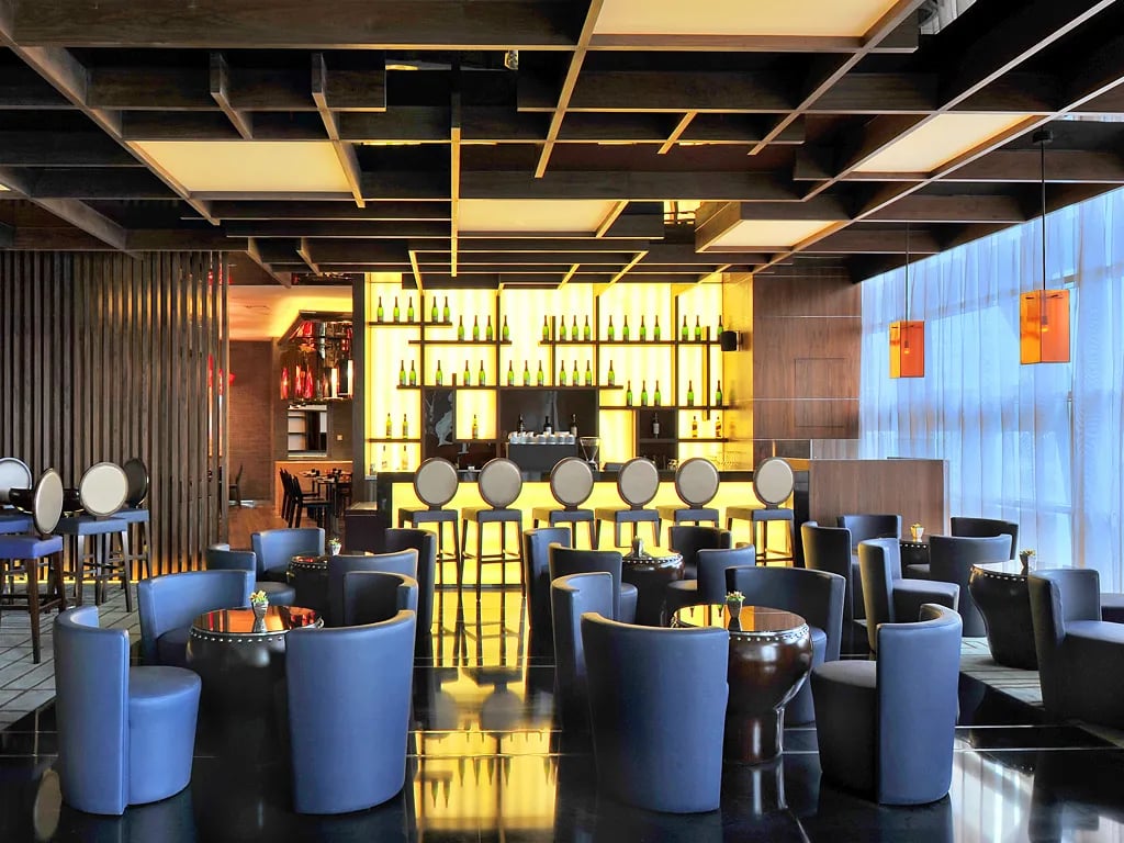 Jumeirah Himalayas Hotel Shanghai, eat & drink