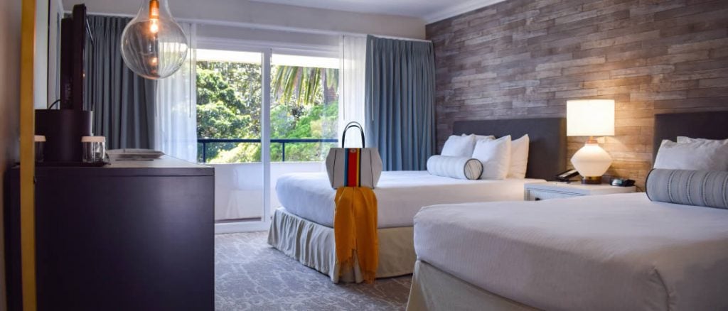 Beachside Inn — rooms