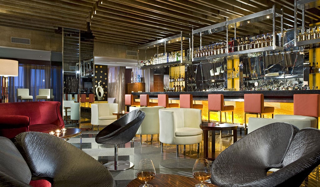 Swissotel Foshan Hotel, bar 51