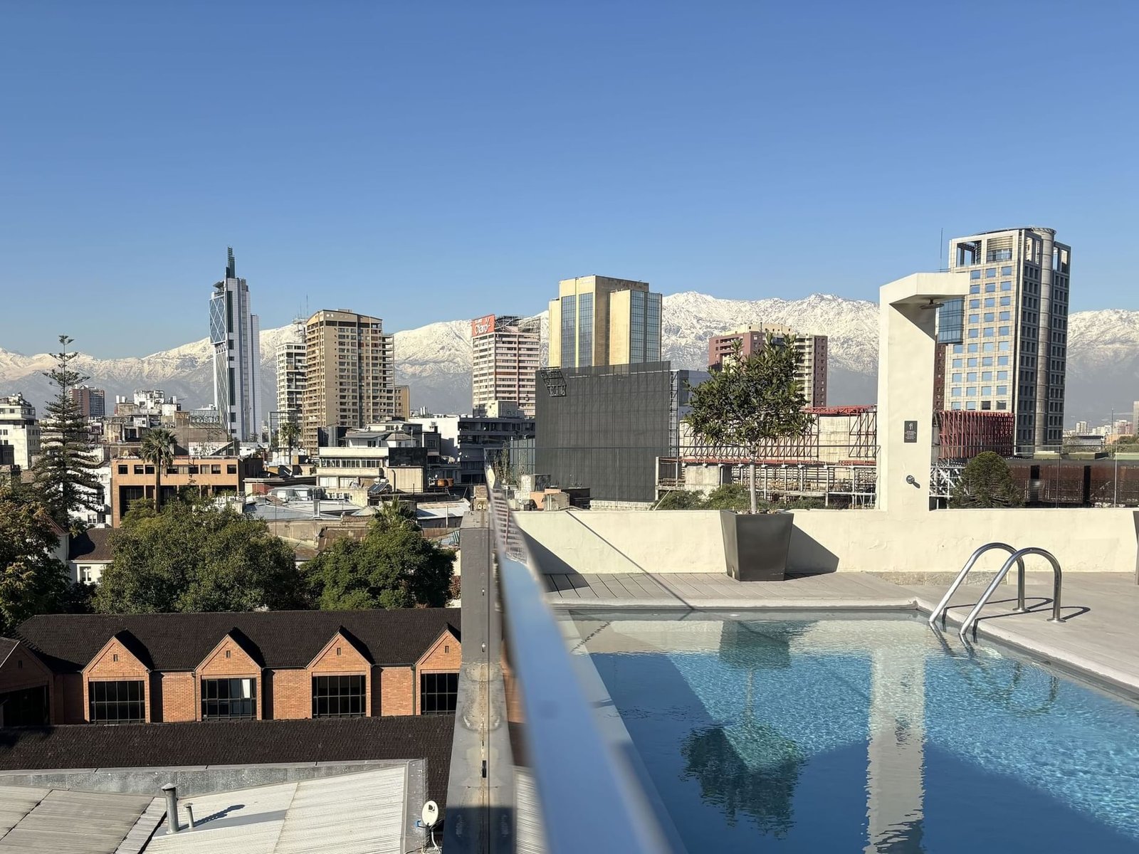 Hotel Cumbres Lastarria, the pool