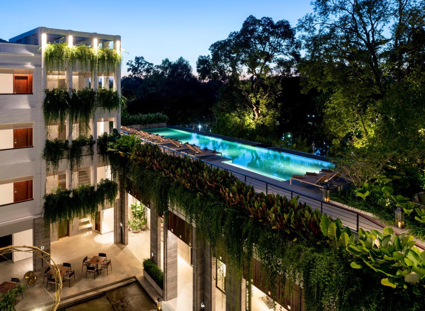 Treeline Urban Resort