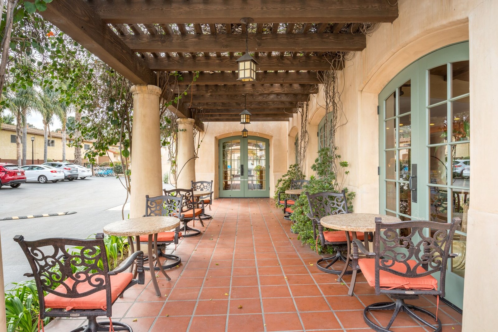 Brisas del Mar, Inn at the Beach — vibe
