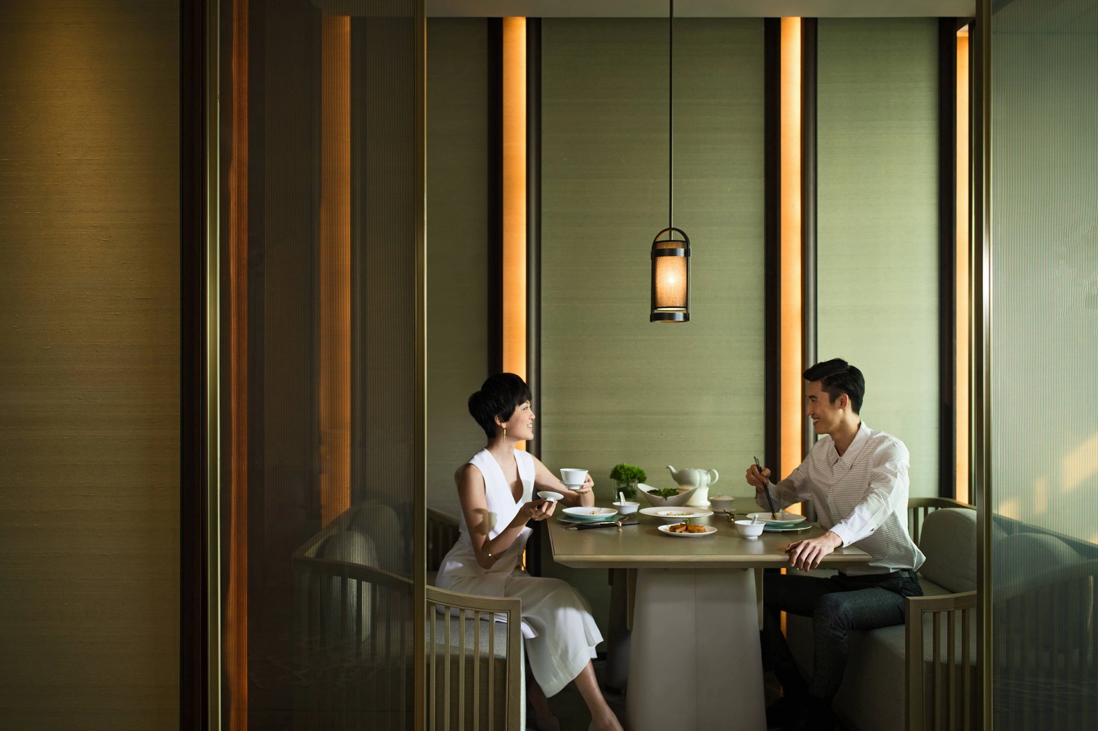 Shenzhen Marriott Hotel Nanshan, at the table
