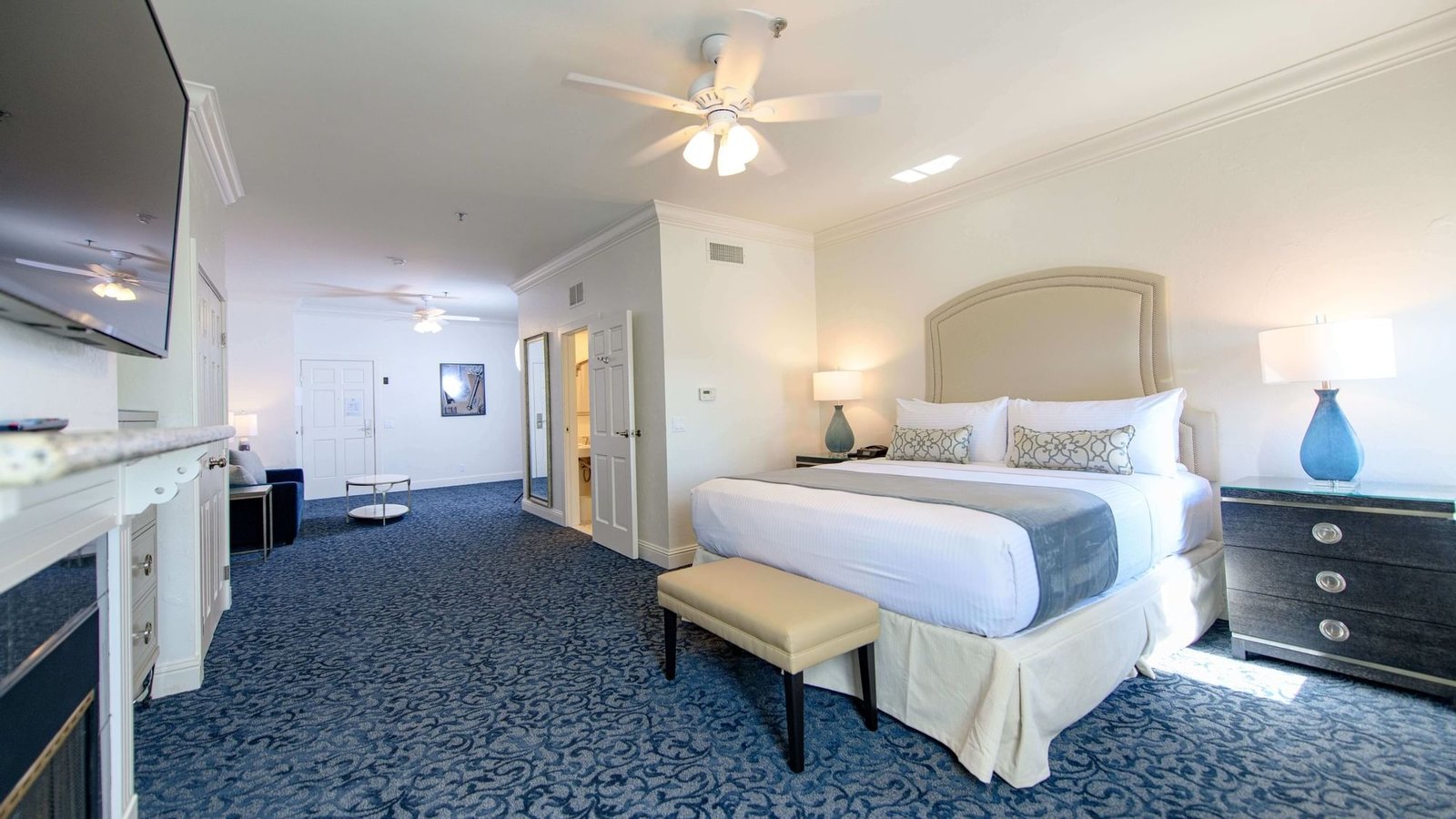 Horton Grand Hotel — rooms