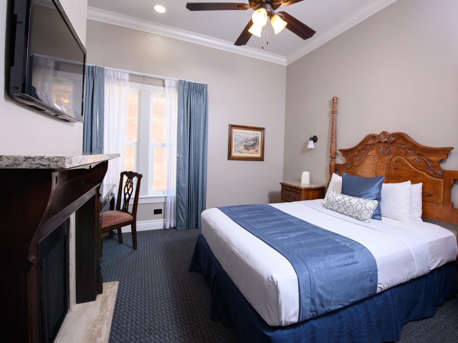 Horton Grand Hotel — rooms