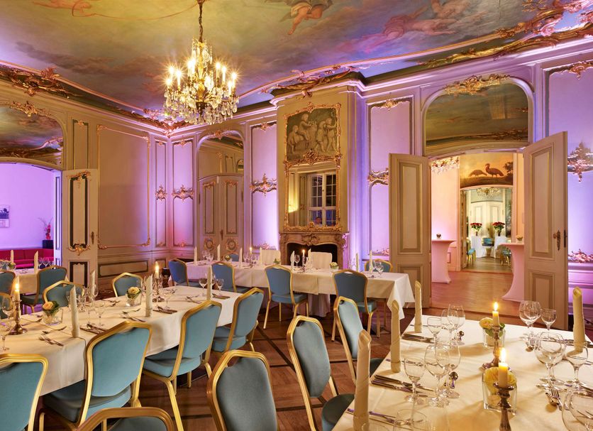 art'otel Berlin Mitte, at the table