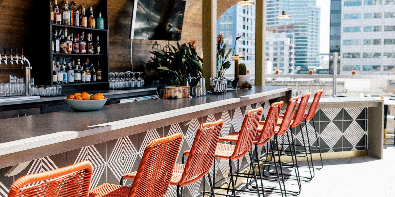 Hotel Indigo San Diego Gaslamp Quarter, borrego rooftop kitchen + cocktails