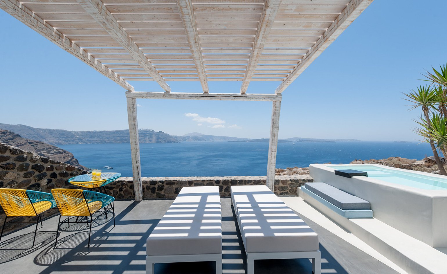 Solstice Luxury Suites