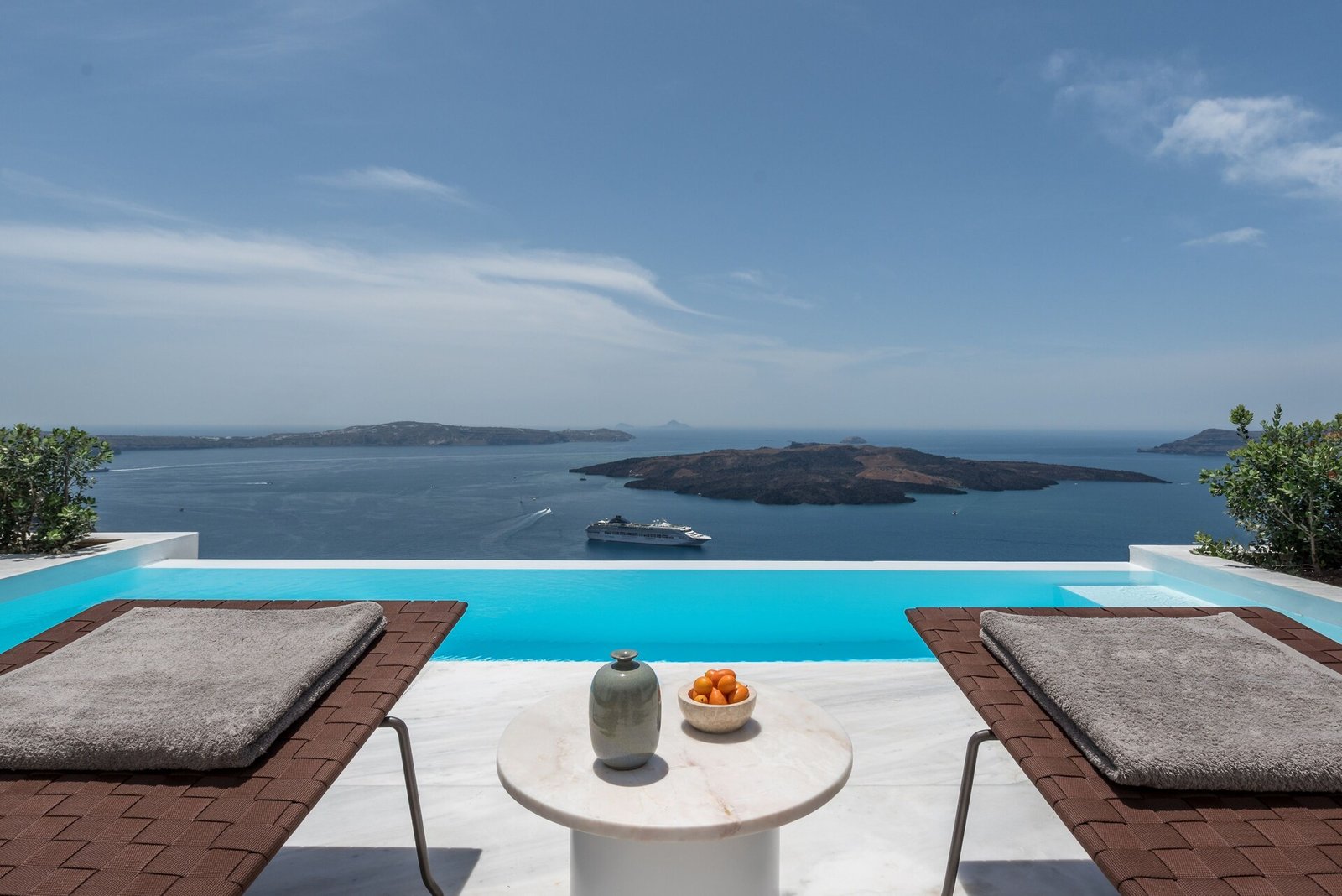 White Ark, the pool