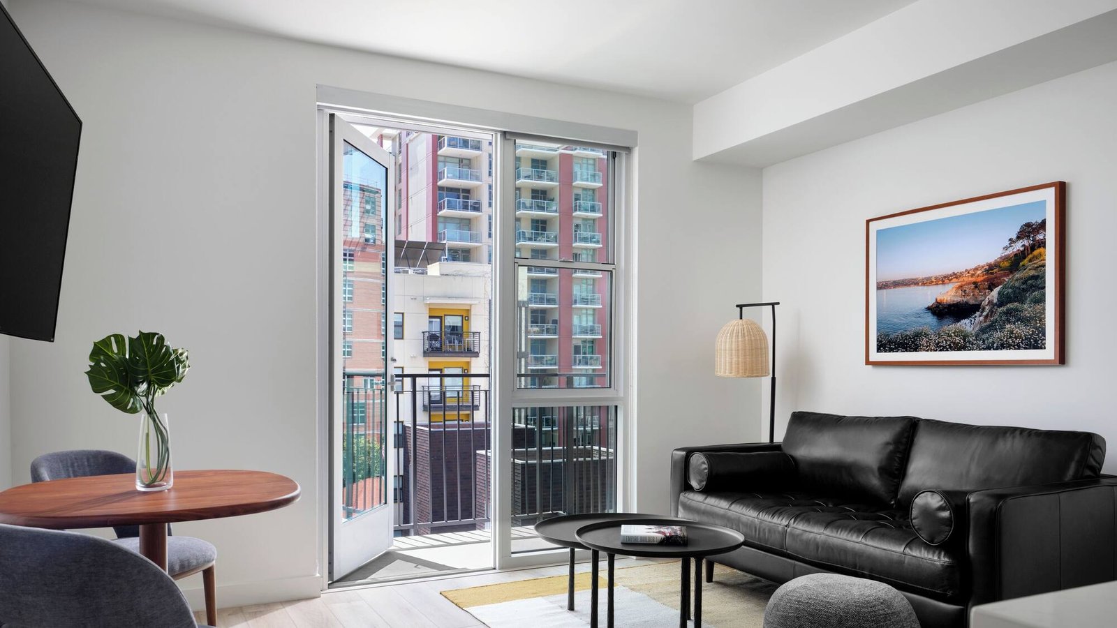 Sentral Gaslamp Quarter — rooms
