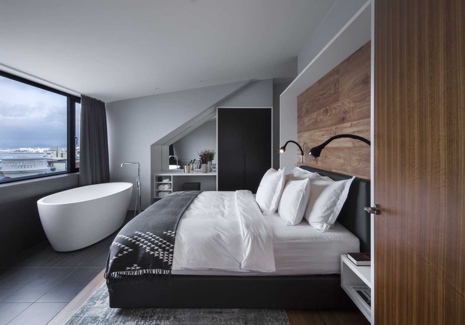 Ion City Hotel, rooms