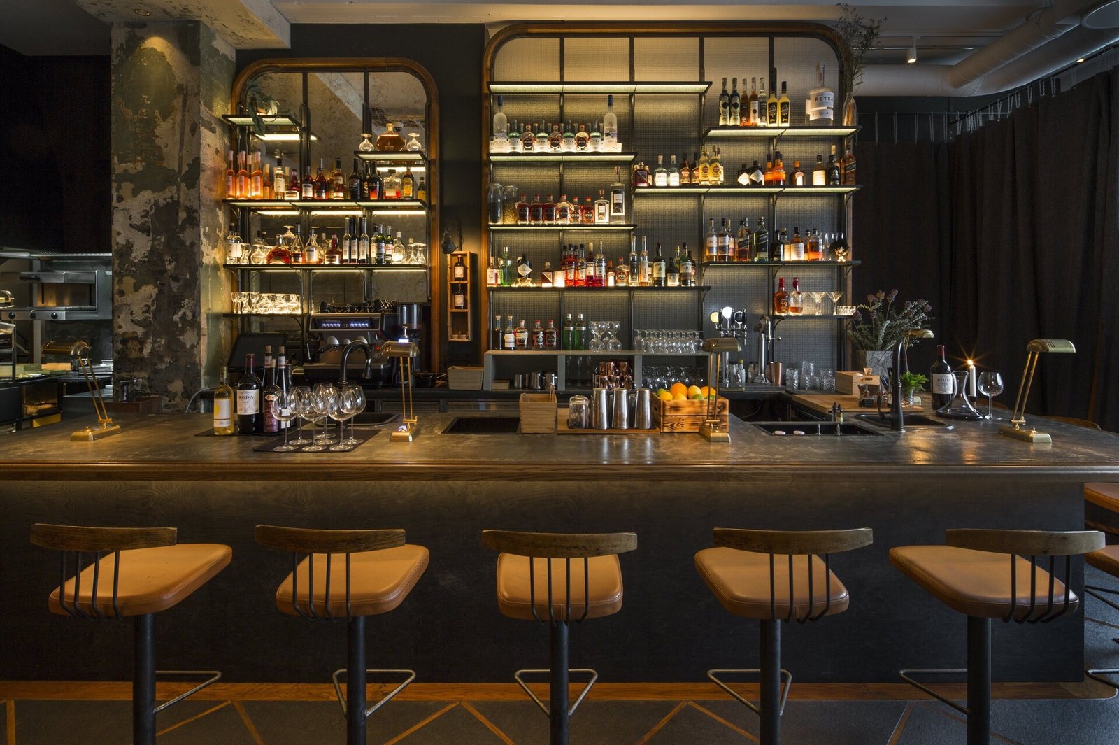 Ion City Hotel, súmac restaurant & bar