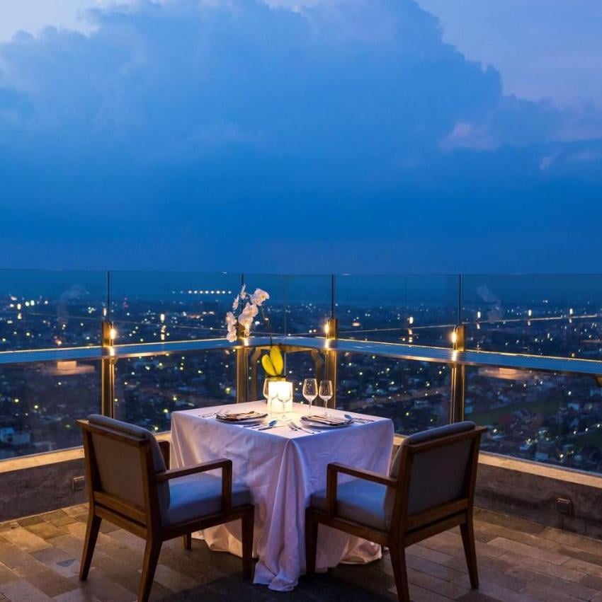 Alila Solo, agra rooftop bar & lounge