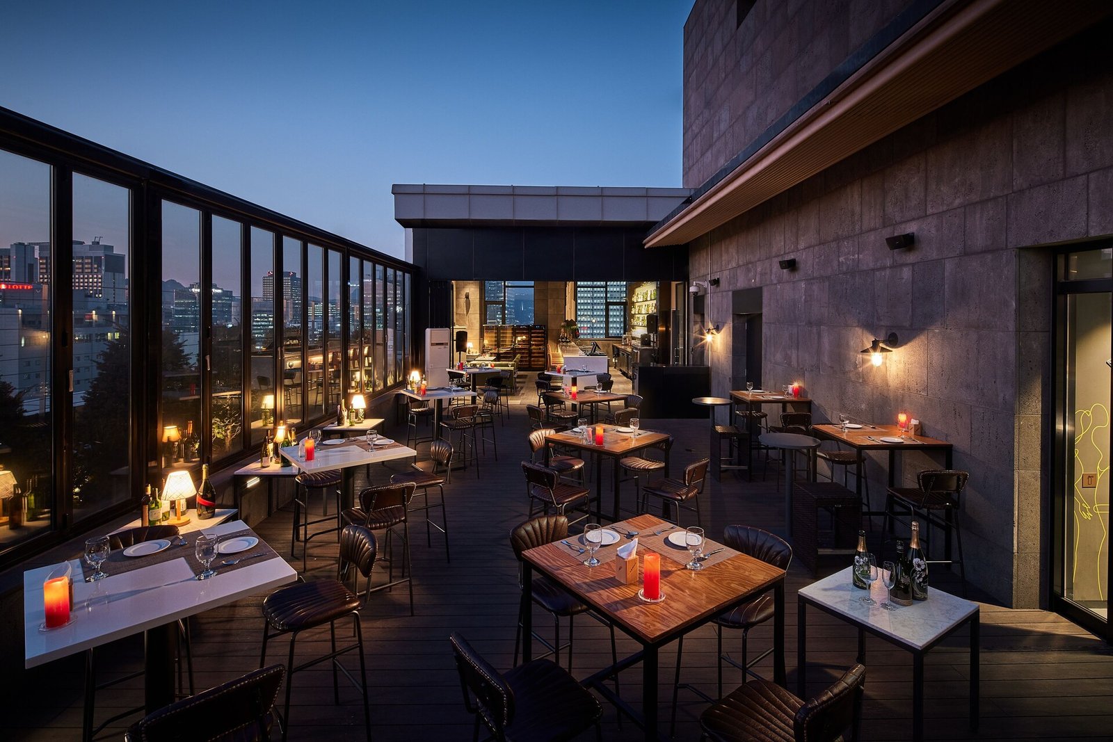 L7 Myeongdong Hotel, at the table