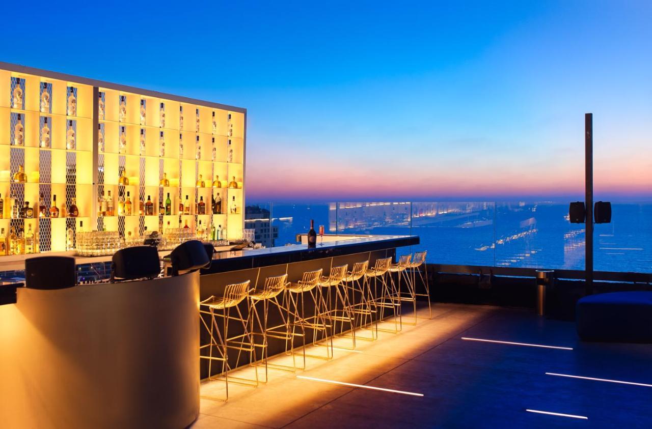 Brown Lighthouse, haiku skybar
