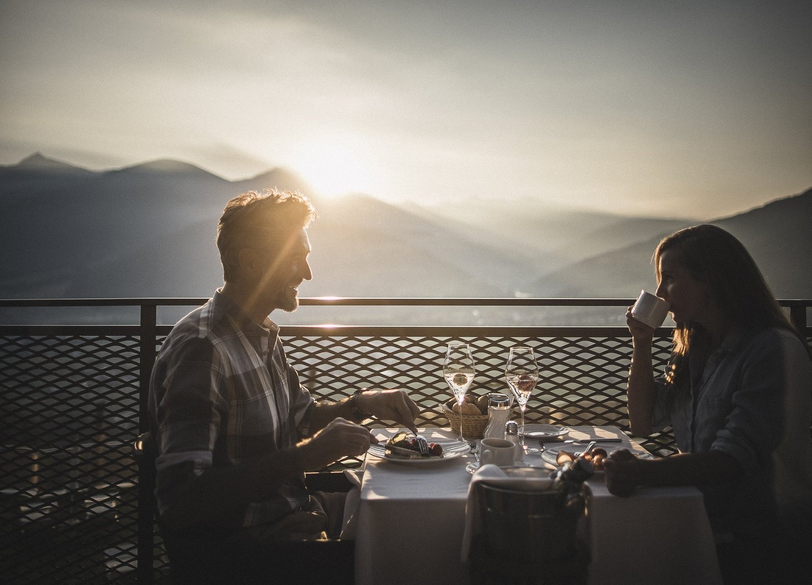 Hotel Hubertus, at the table