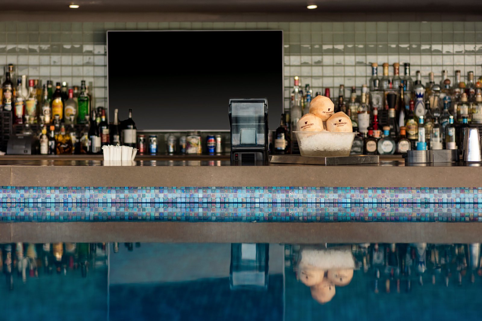 JW Marriott Los Cabos Beach Resort & Spa, at the table