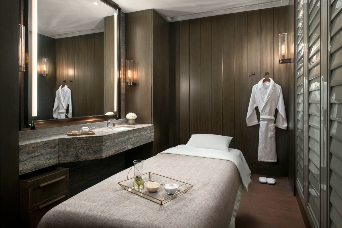 St. Regis Hong Kong — vibe