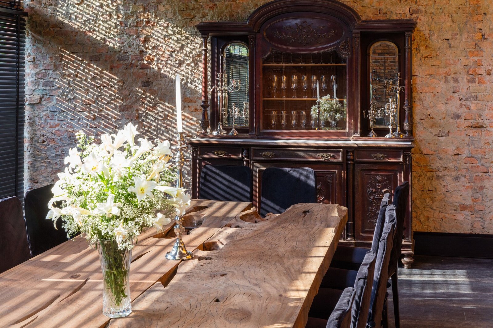 Factoria Hotel, eat and drink