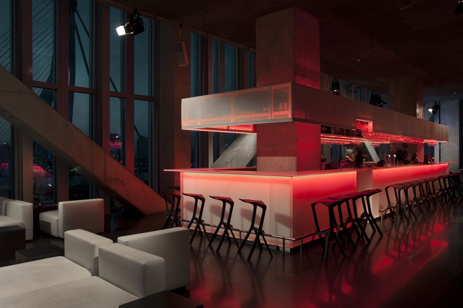Hotel nhow Rotterdam, gastrobar elvy & nhow bar