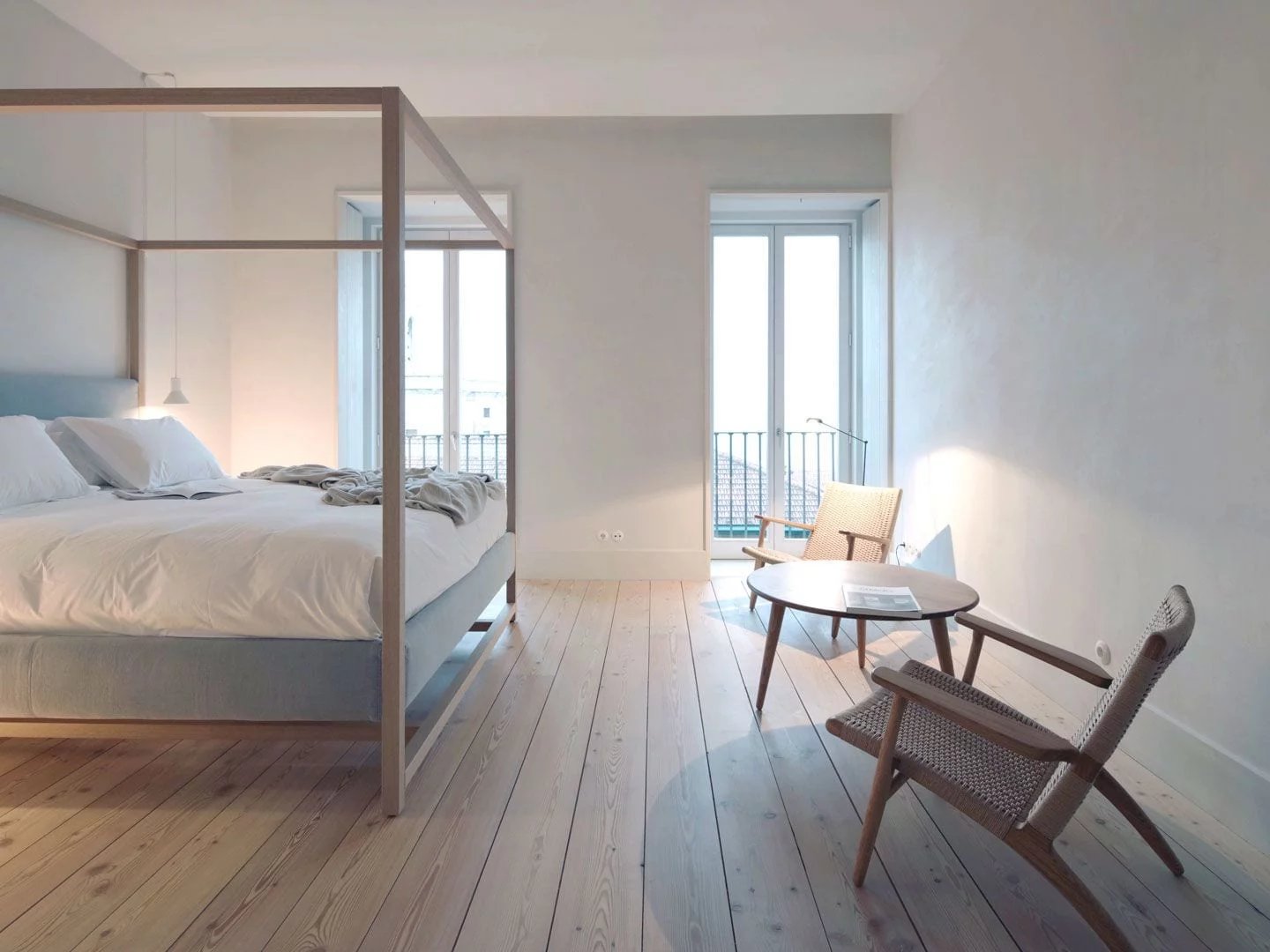Santa Clara 1728, rooms