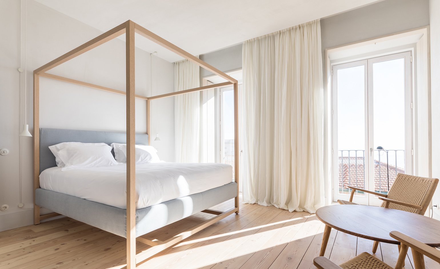 Santa Clara 1728, rooms
