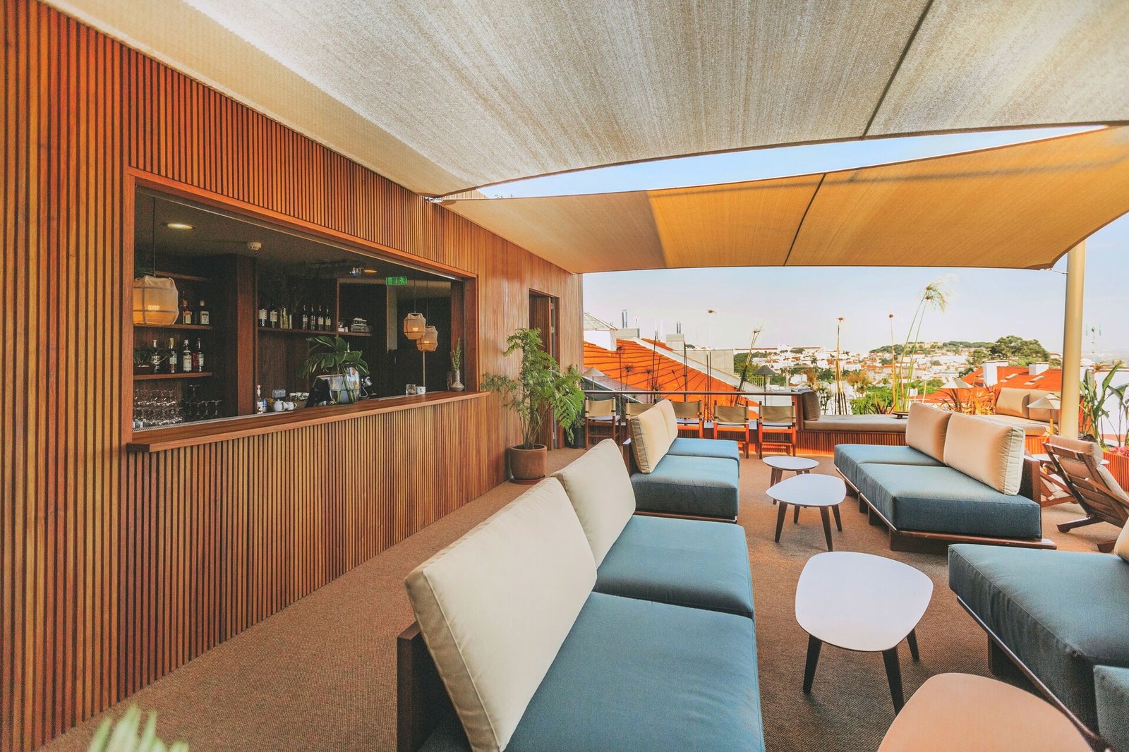 The Vintage Lisbon, an SLH Hotel, v rooftop bar