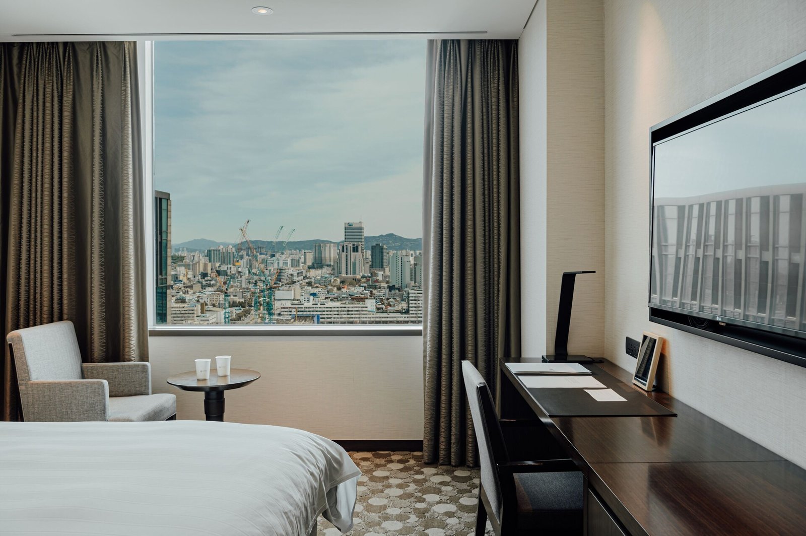 Lotte City Hotel Myeongdong — rooms