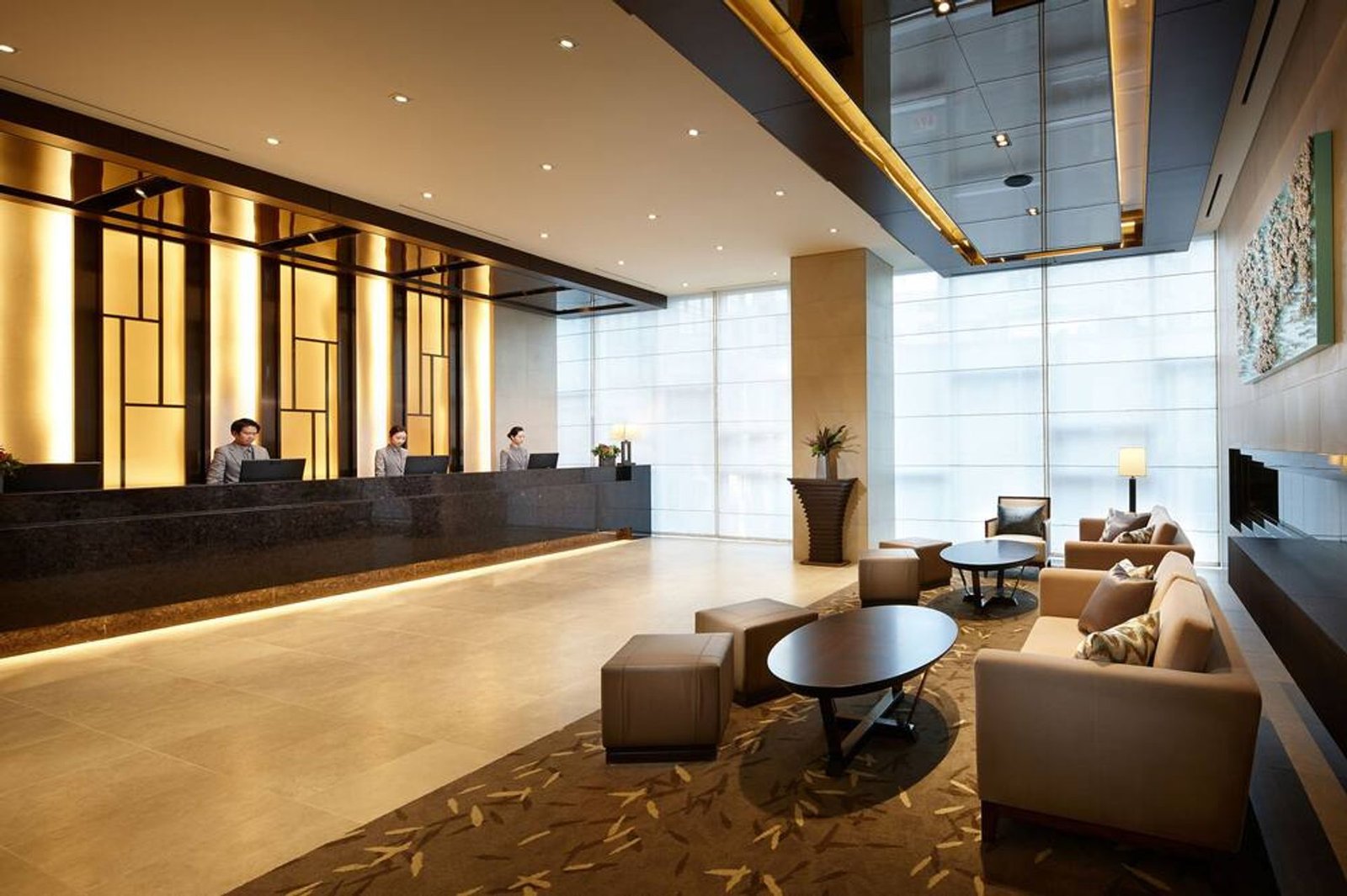 Lotte City Hotel Myeongdong — vibe