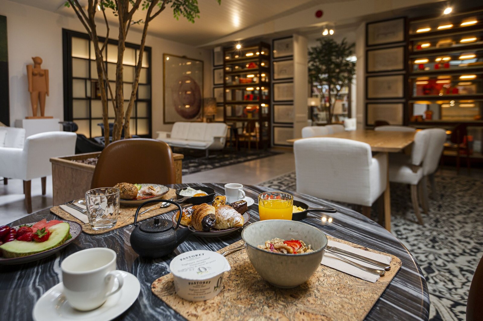 Margot House, the dining room (el comedor)