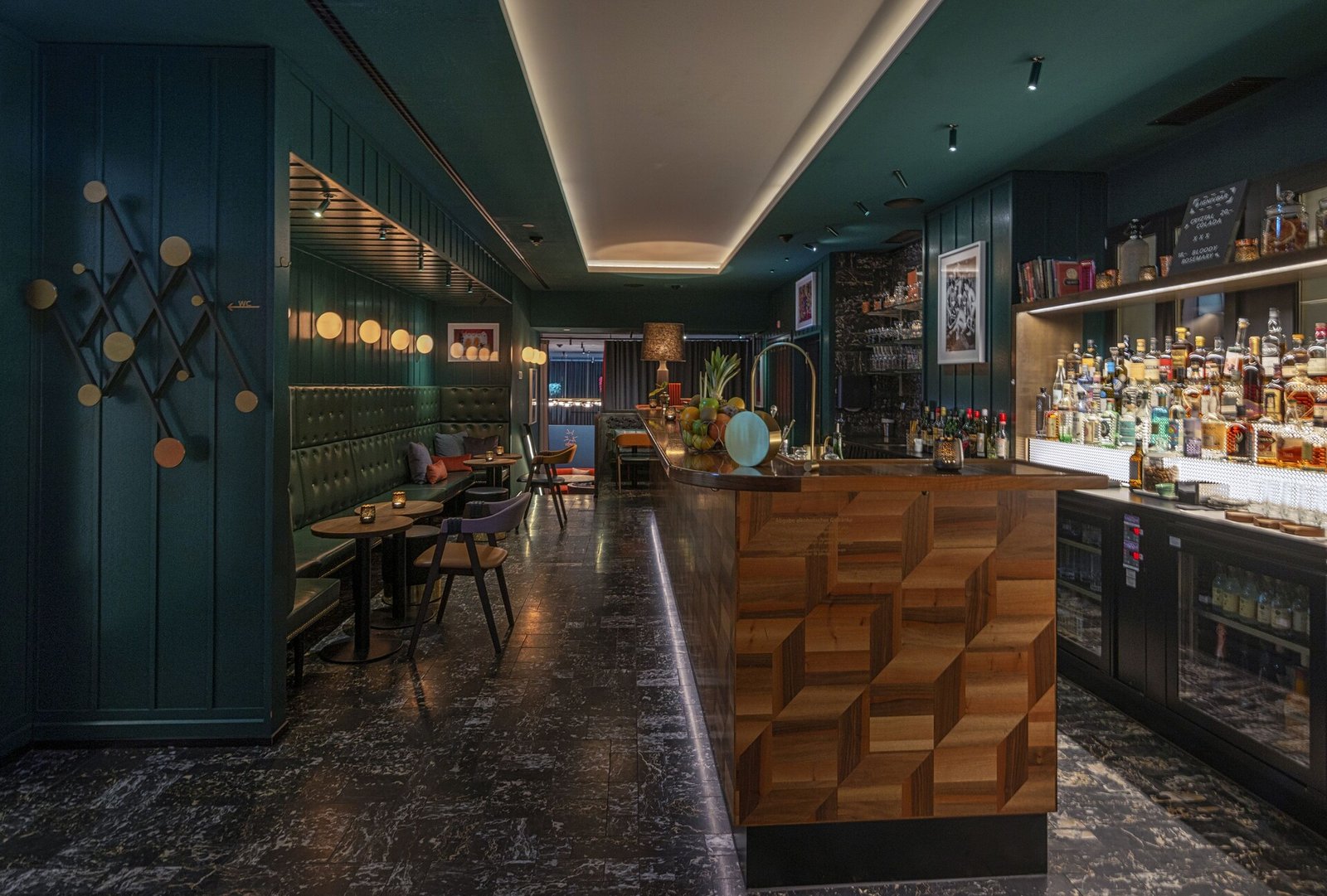 Marktgasse Hotel, at the table