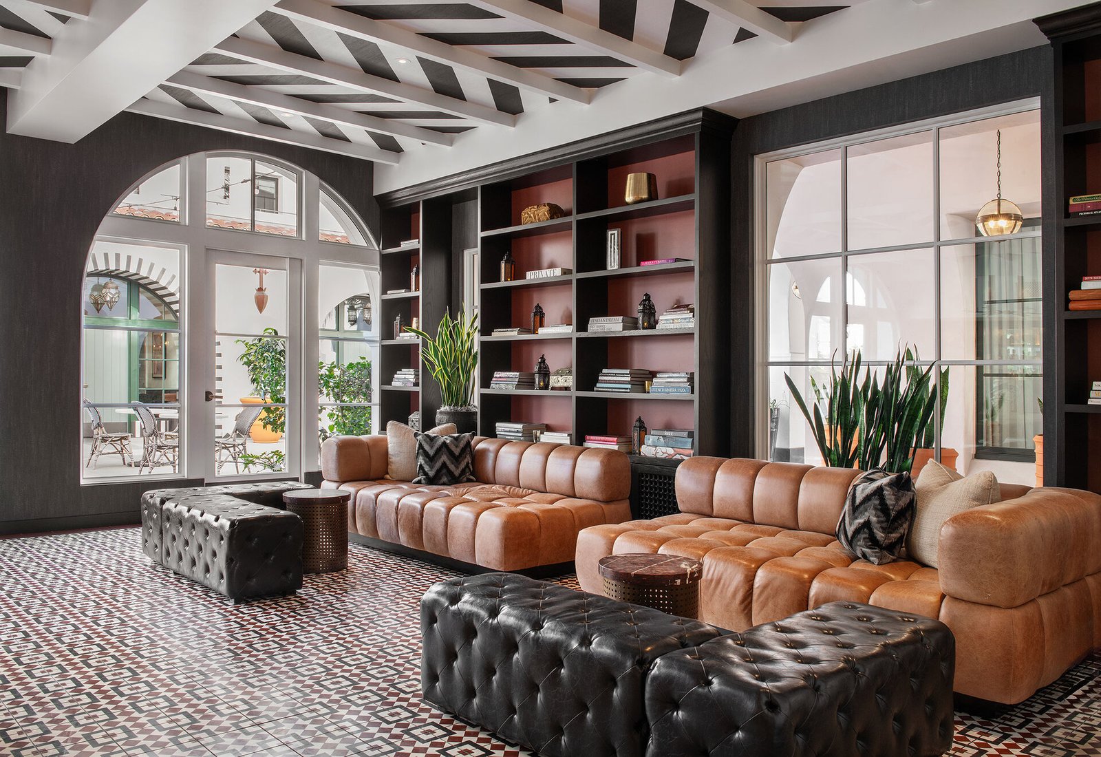 Hotel Californian — rooms