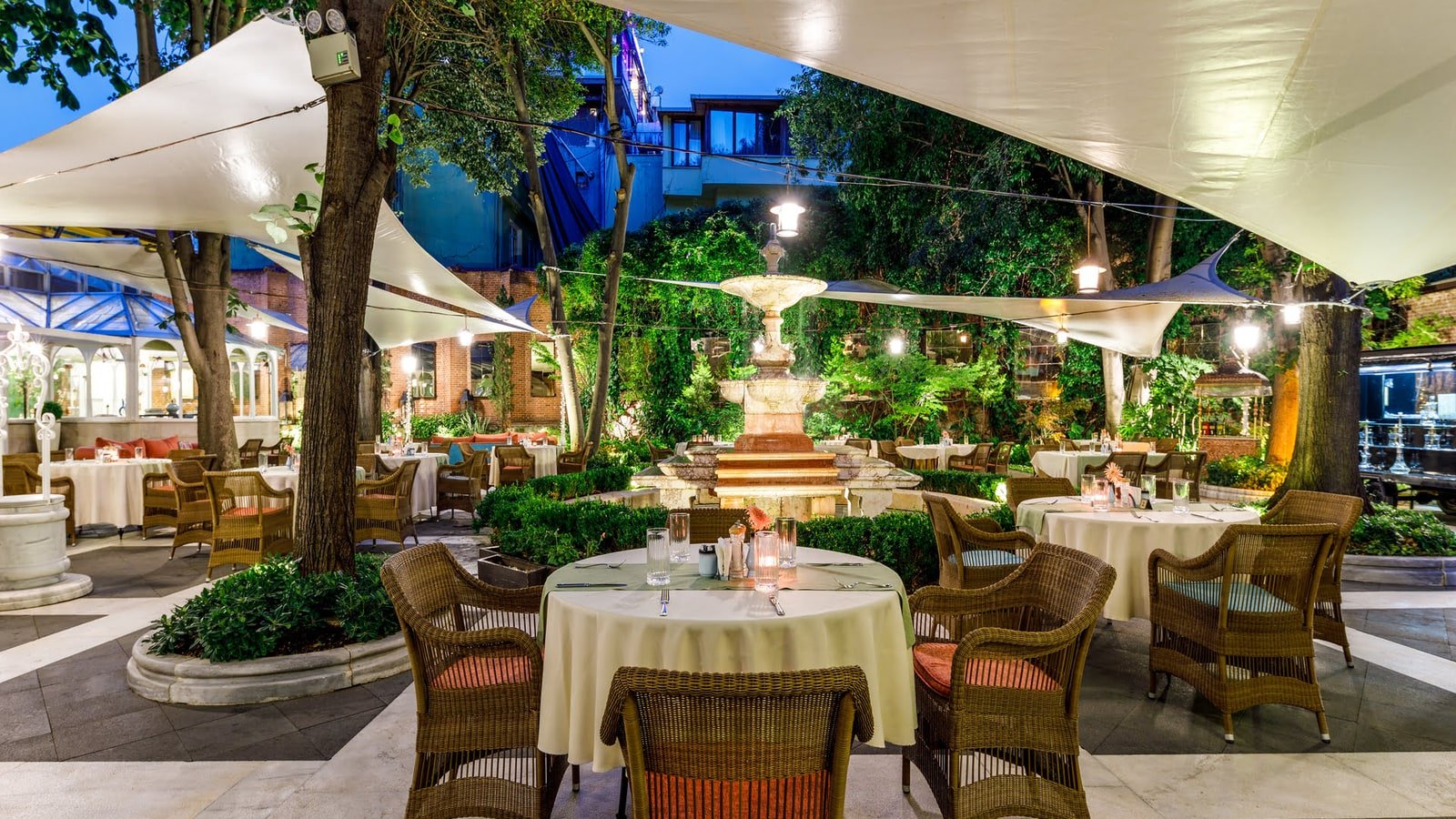 Hagia Sofia Mansions Istanbul, Curio Collection by Hilton, at the table