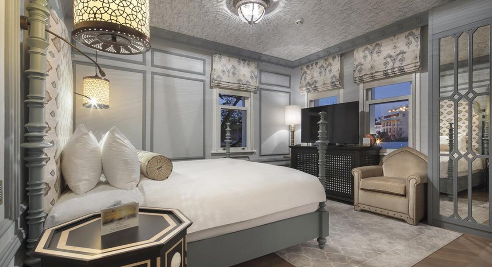 Hagia Sofia Mansions Istanbul, Curio Collection by Hilton