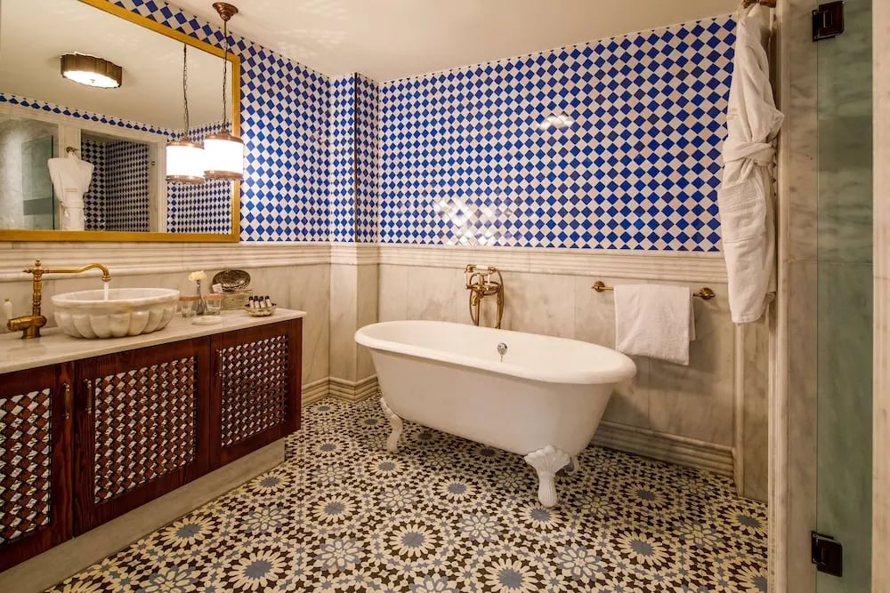 Hagia Sofia Mansions Istanbul, Curio Collection by Hilton