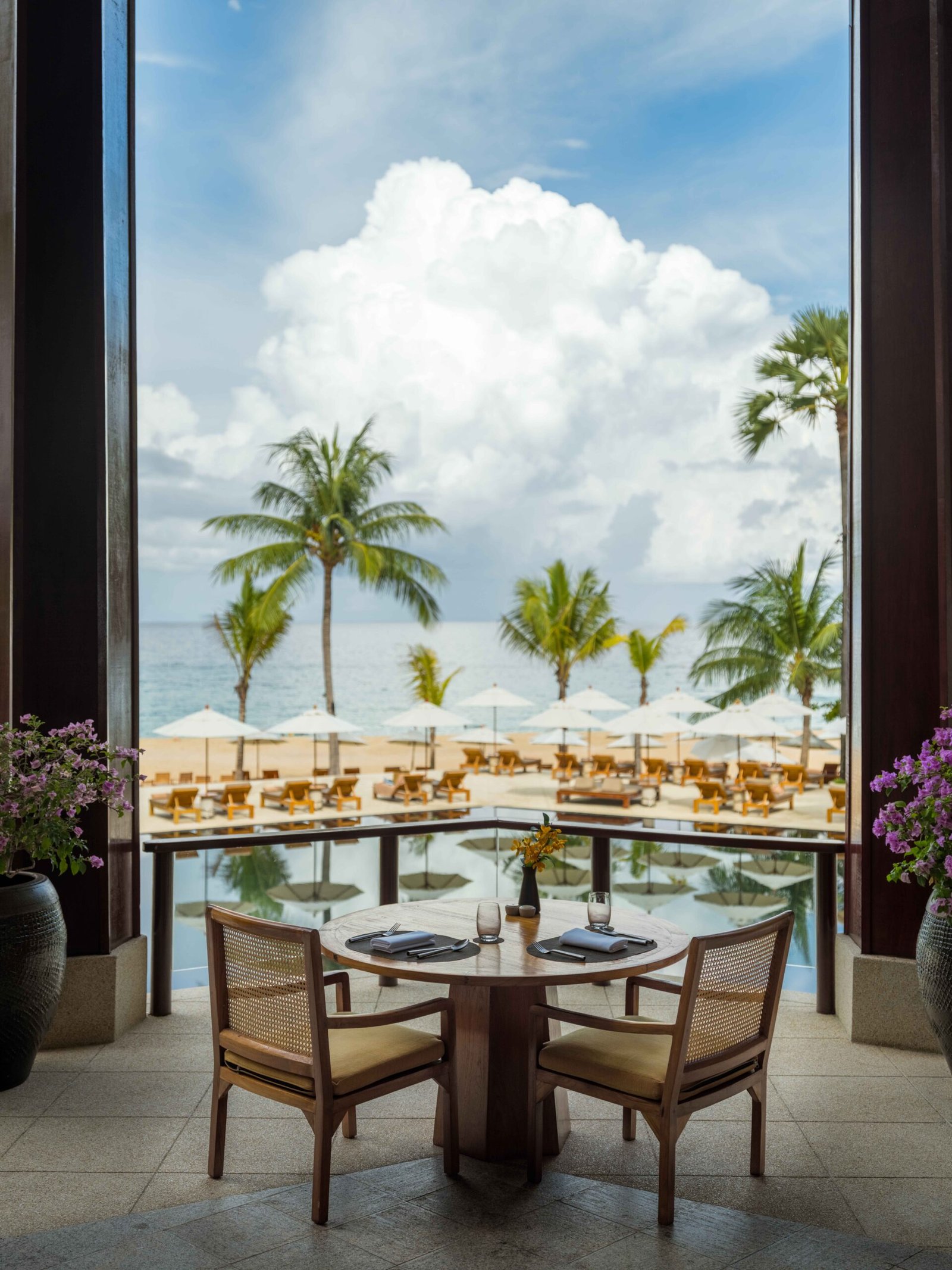 The Surin Phuket, lomtalay restaurant