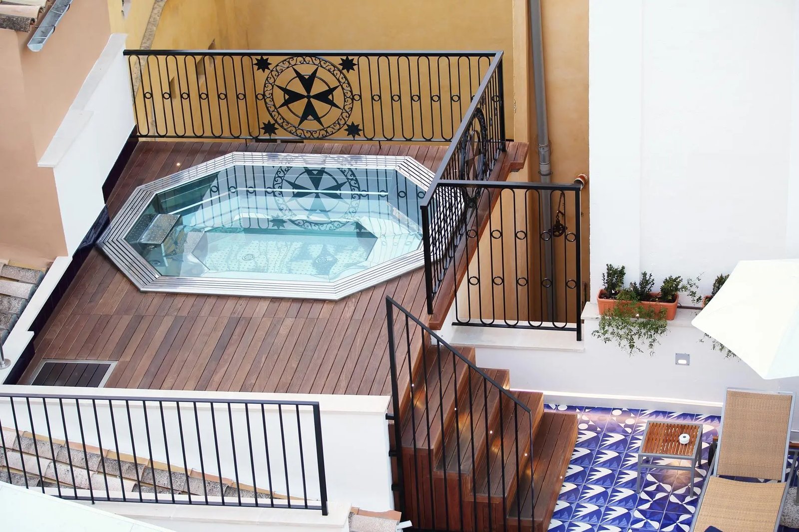 Hotel Cort, the pool