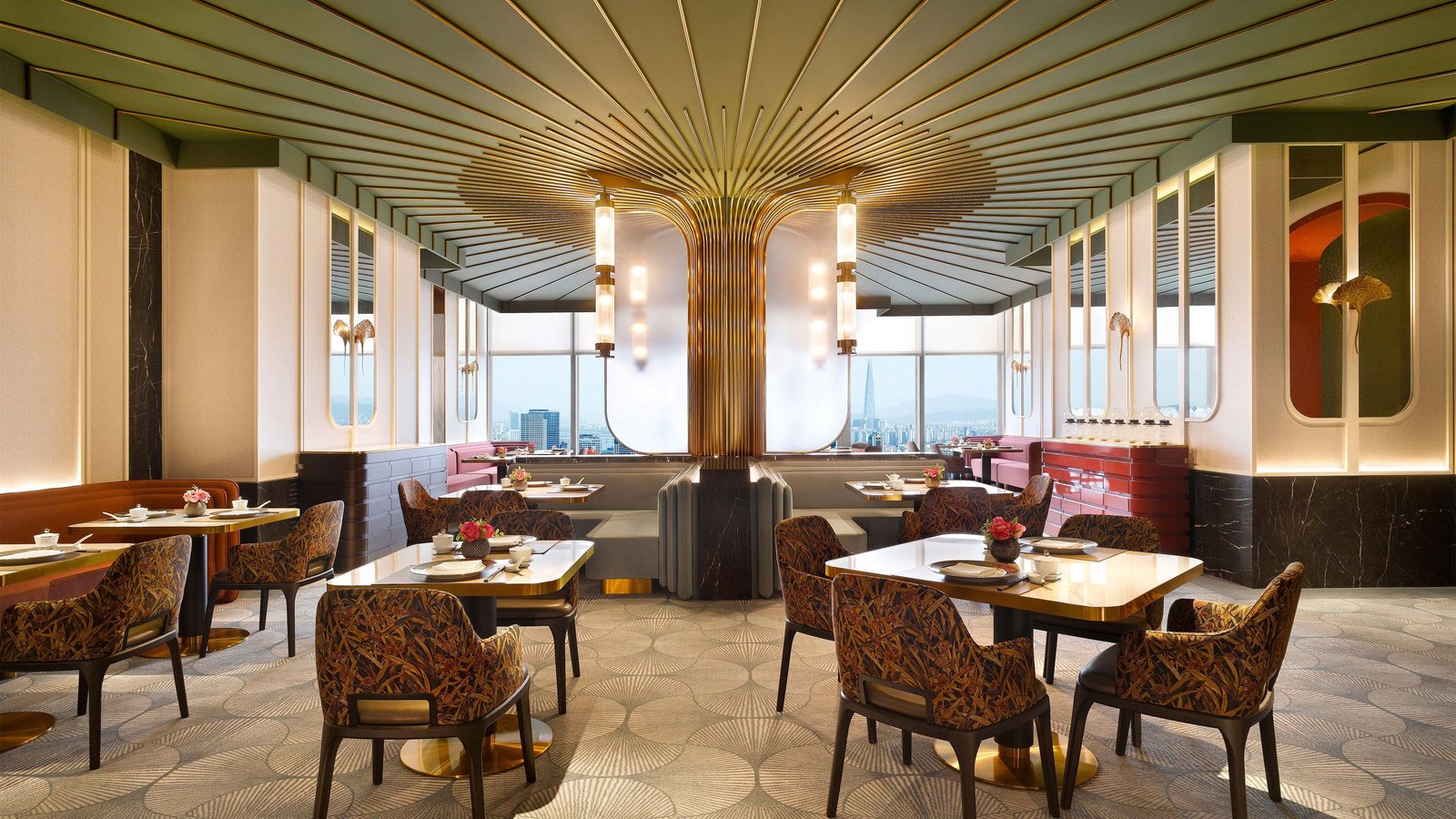 Josun Palace, at the table