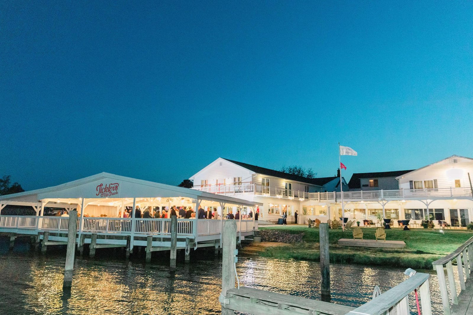 Wylder Hotel Tilghman Island, tickler's crab shack & restaurant