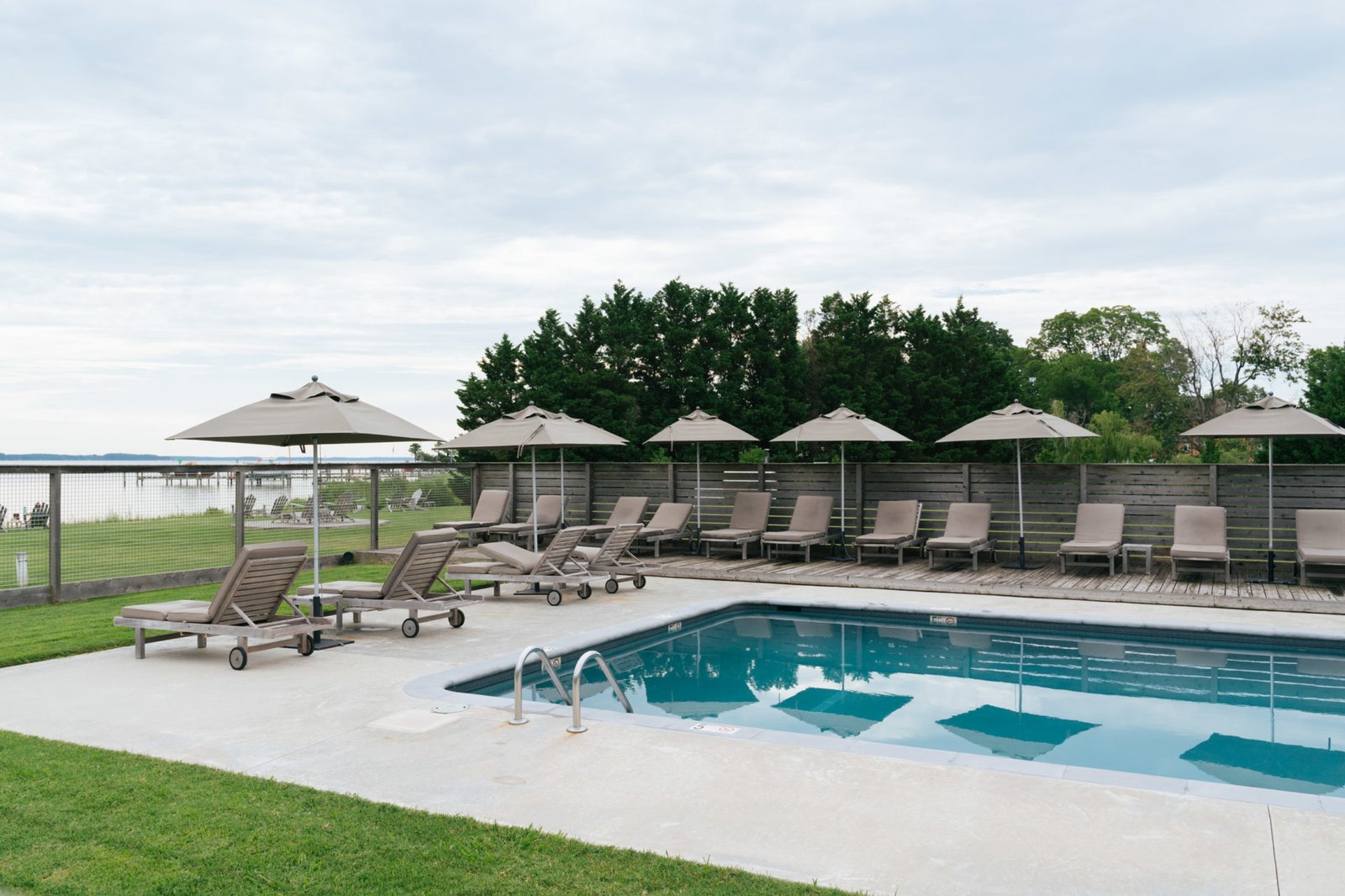 Wylder Hotel Tilghman Island, the pool