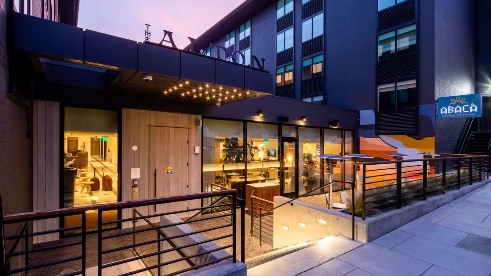 Pacifica Hotel — vibe