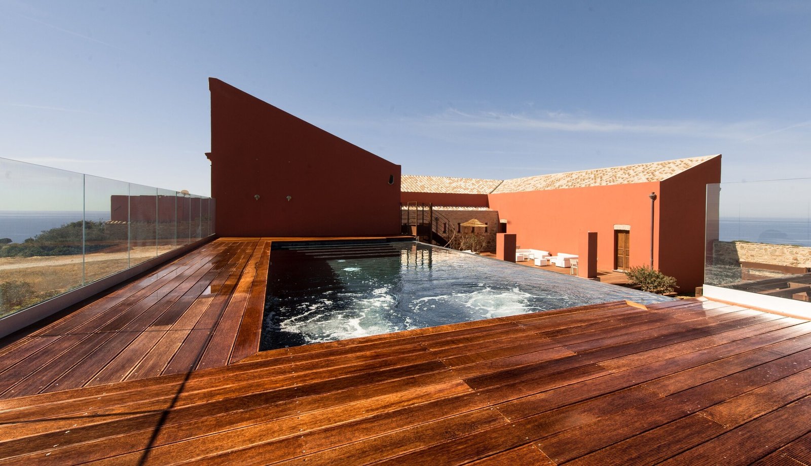 Faro Capo Spartivento, the pool