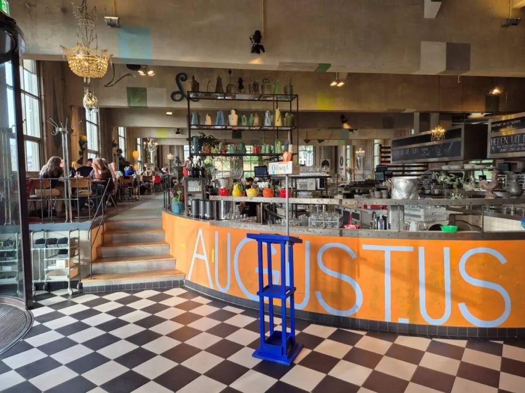 Villa Augustus, villa augustus restaurant & terrace