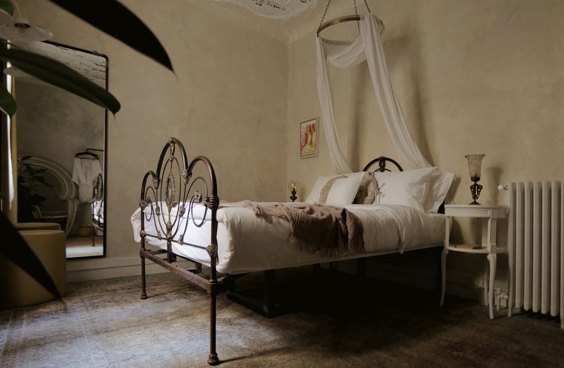 Shila, rooms
