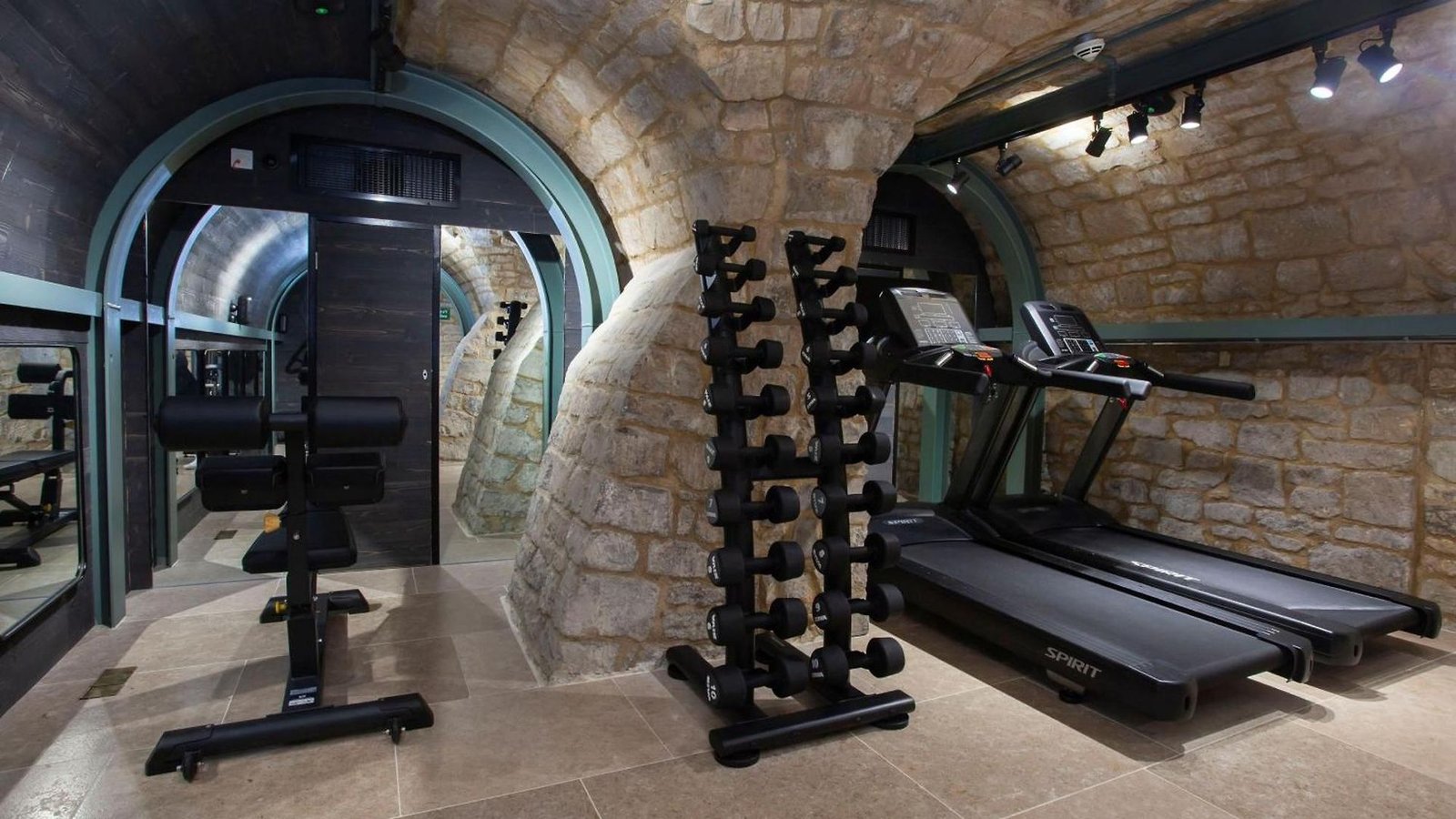 Hotel Indigo Bath by IHG, the gym